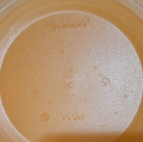 Tupperware Flatout Container 4-cup/950 mL Collapsible Container Set Of 2. - Picture 3 of 3